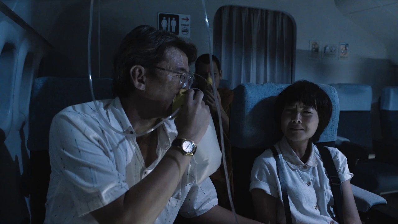 407 Dark Flight (2012) BluRay Hindi + Ta Te Th 720p x264 AVC AAC 2.0 ESub CineVood.mkv.0001